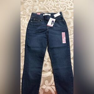 Levi's Women's pull on skinny jeans